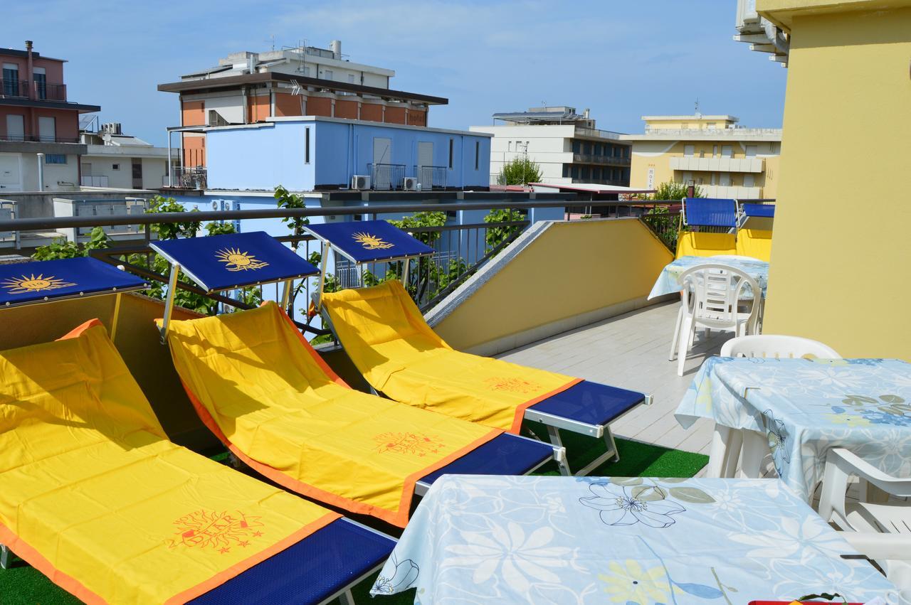 Hotel Dear Rimini Exterior foto